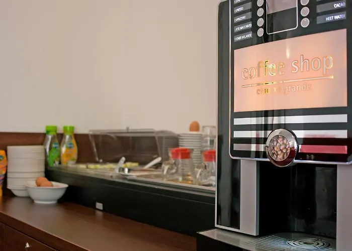 アリュール ホテル 3*