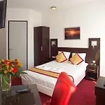 Allure Hotel 3*